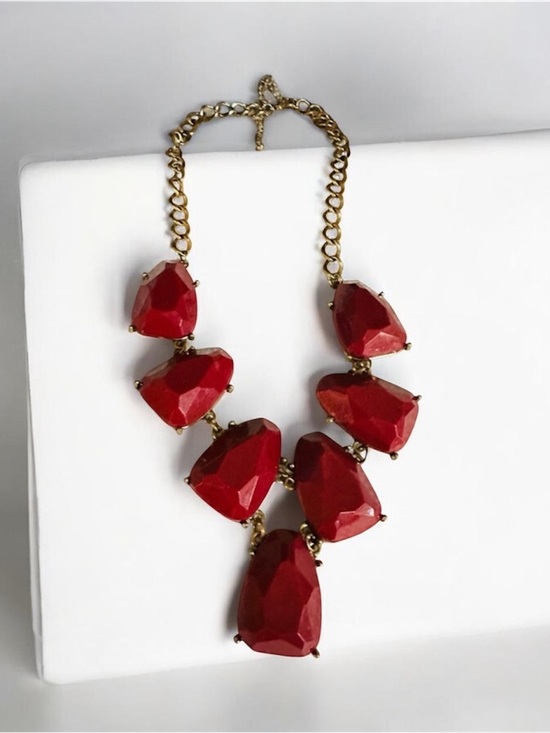 Jewelry - Maroon Statement Gem Necklace - Gold Chain vintage